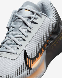 Tenis Nike Court Air Zoom Vapor 11 (gris/naranja)